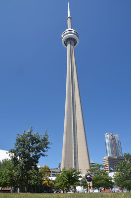 cn tower bei tag